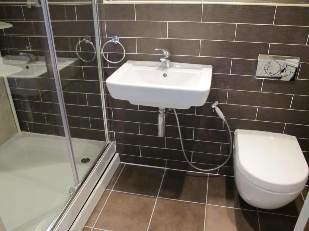 Churchill Two Bedroom Apartments With Free Parking And The Minster View 约克 外观 照片